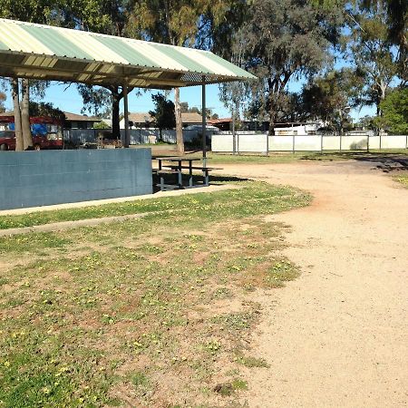 Newell Hwy Caravan Park Parkes Exterior foto