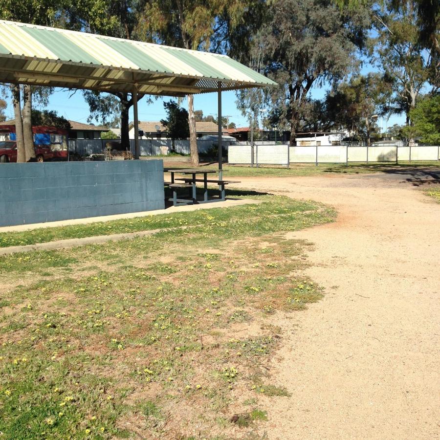Newell Hwy Caravan Park Parkes Exterior foto
