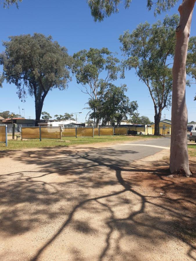 Newell Hwy Caravan Park Parkes Exterior foto